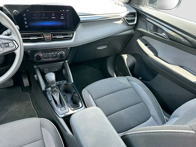 Used 2025 Gray Chevrolet LT image 21