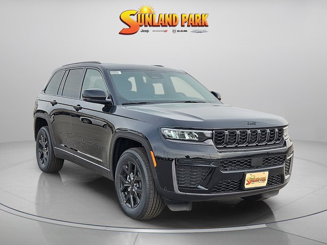 New 2026 Jeep Grand Cherokee Laredo Altitude With Navigation