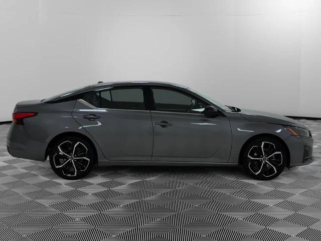 Certified Used 2024 Gray Nissan SR FWD image 6