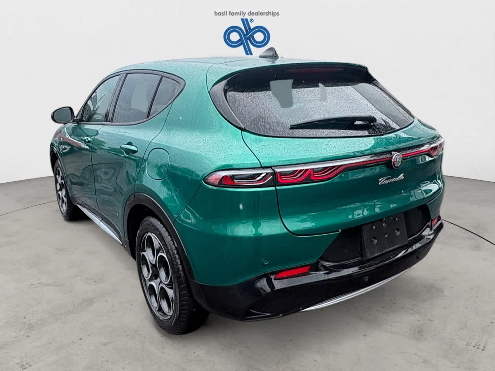 Used 2024 Verde Fangio Tri-Coat Alfa Romeo Ti image 4