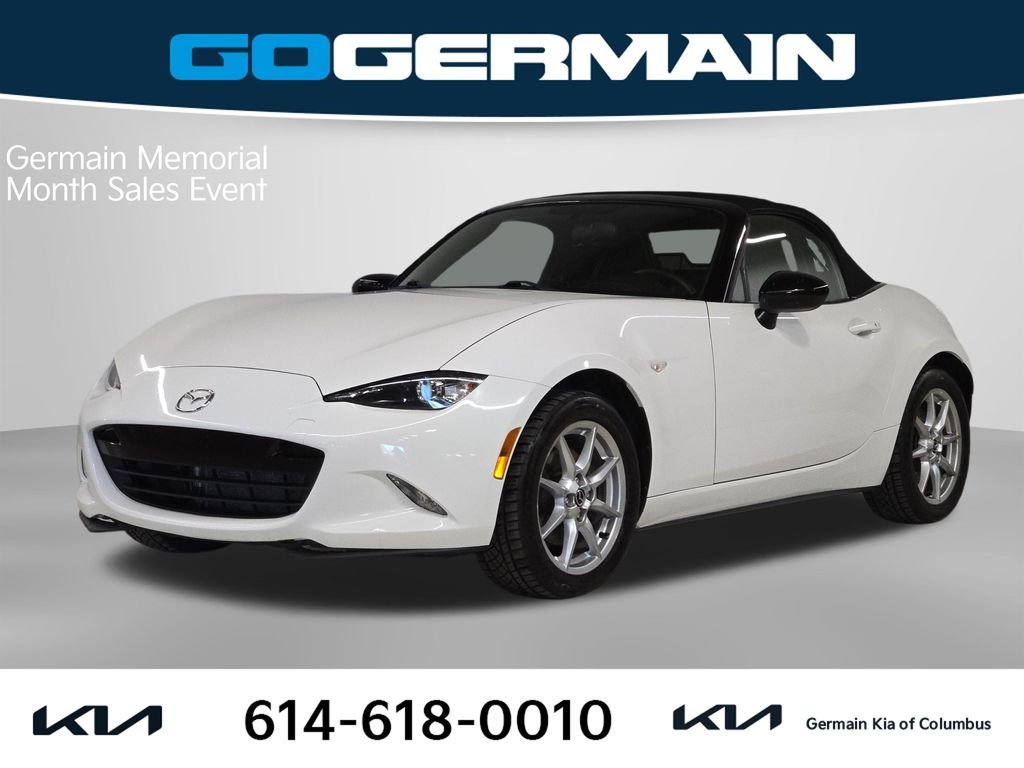 2016 Mazda MX-5 Miata Sport's photo