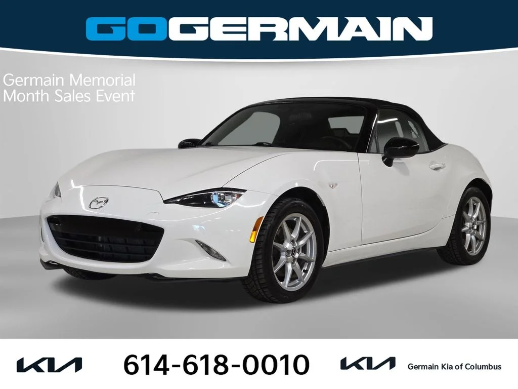 2016 Mazda MX-5 Miata Sport's photo