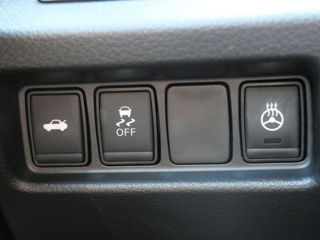 Certified Used 2017 Silver Nissan 2.5 SV image 17