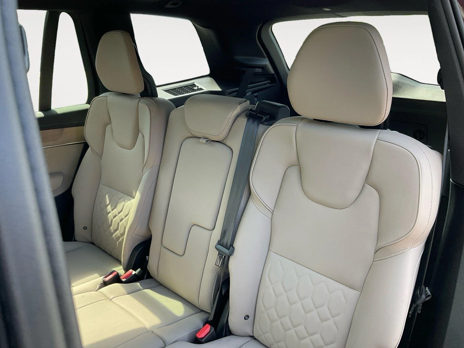 2026 Volvo XC90 Plus - Photo 13
