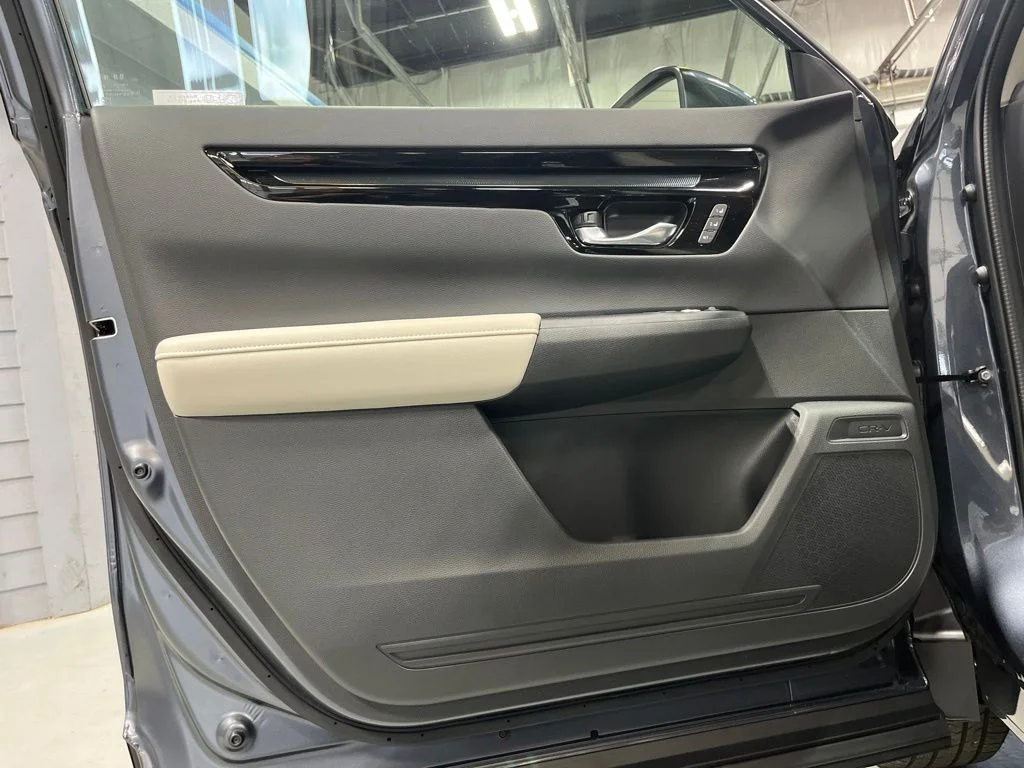 Used 2026 Meteorite Gray Metallic Honda EX-L image 10
