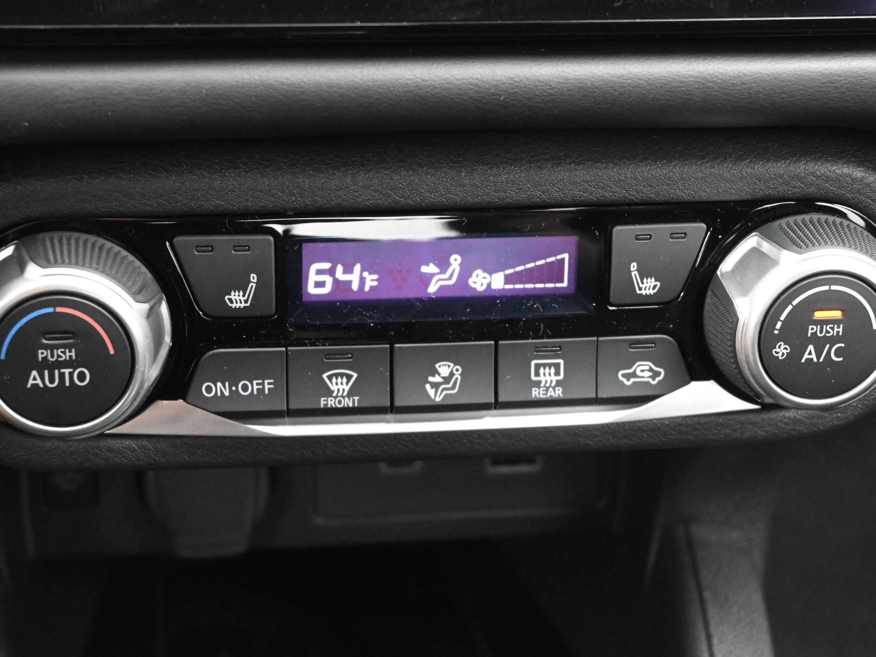 Used 2025 Super Black Nissan SR image 17