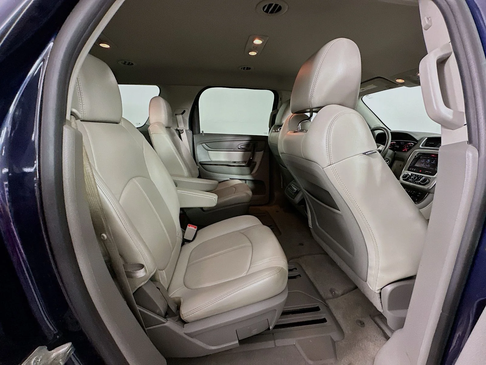 Used 2015 Dark Sapphire Blue Metallic GMC SLT-1 image 28