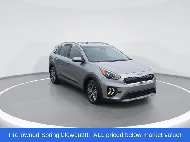 Used 2022 Gray Kia LXS image 2