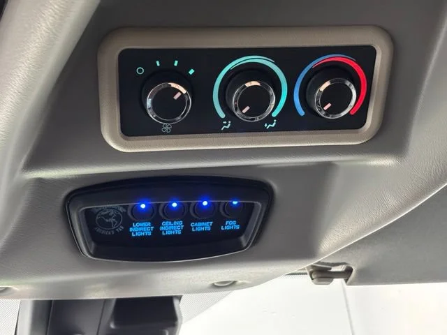 Used 2021 SPECIAL EXTERIOR COLOR Chevrolet LS image 29