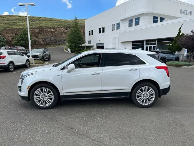Used 2019 Crystal White Tricoat Cadillac Premium Luxury AWD image 12