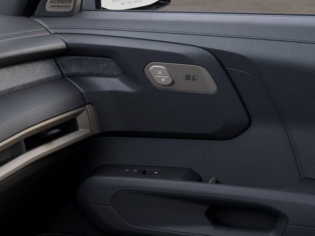 New 2027 Glacial White Pearl Kia SX image 25