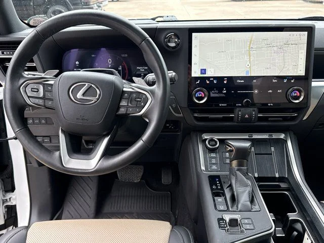 Used 2025 White Lexus 550 Overtrail+ image 7