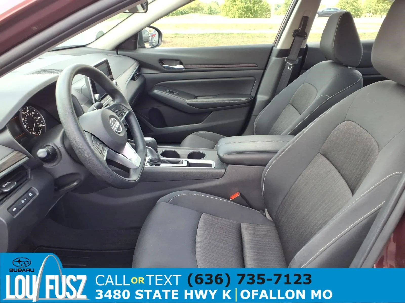 Used 2025 Garnet Pearl Metallic Nissan SV image 24