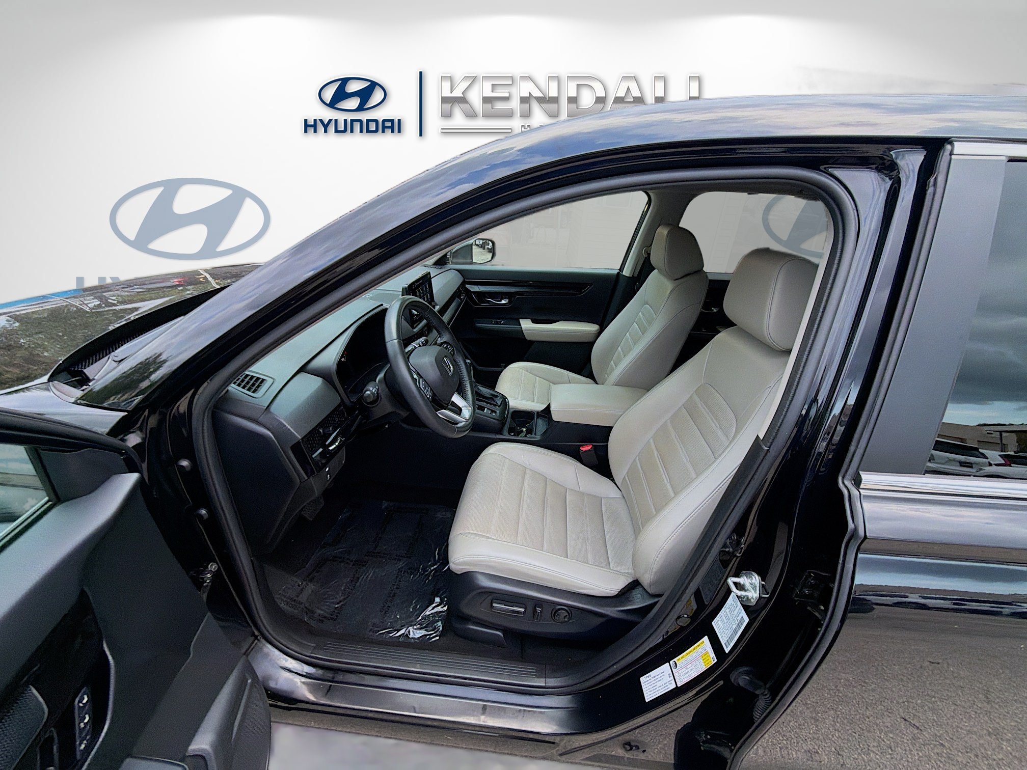 Used 2023 Black Honda EX-L image 16