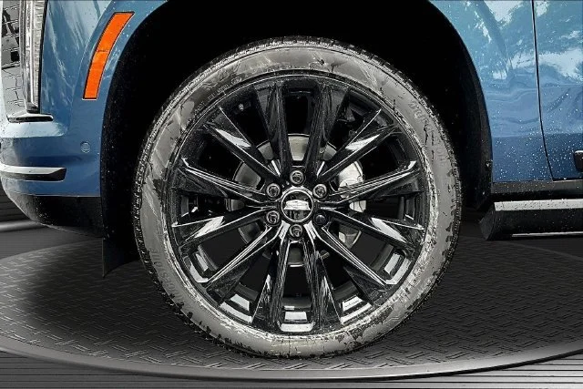 2026 Cadillac Escalade Platinum Sport - Photo 13