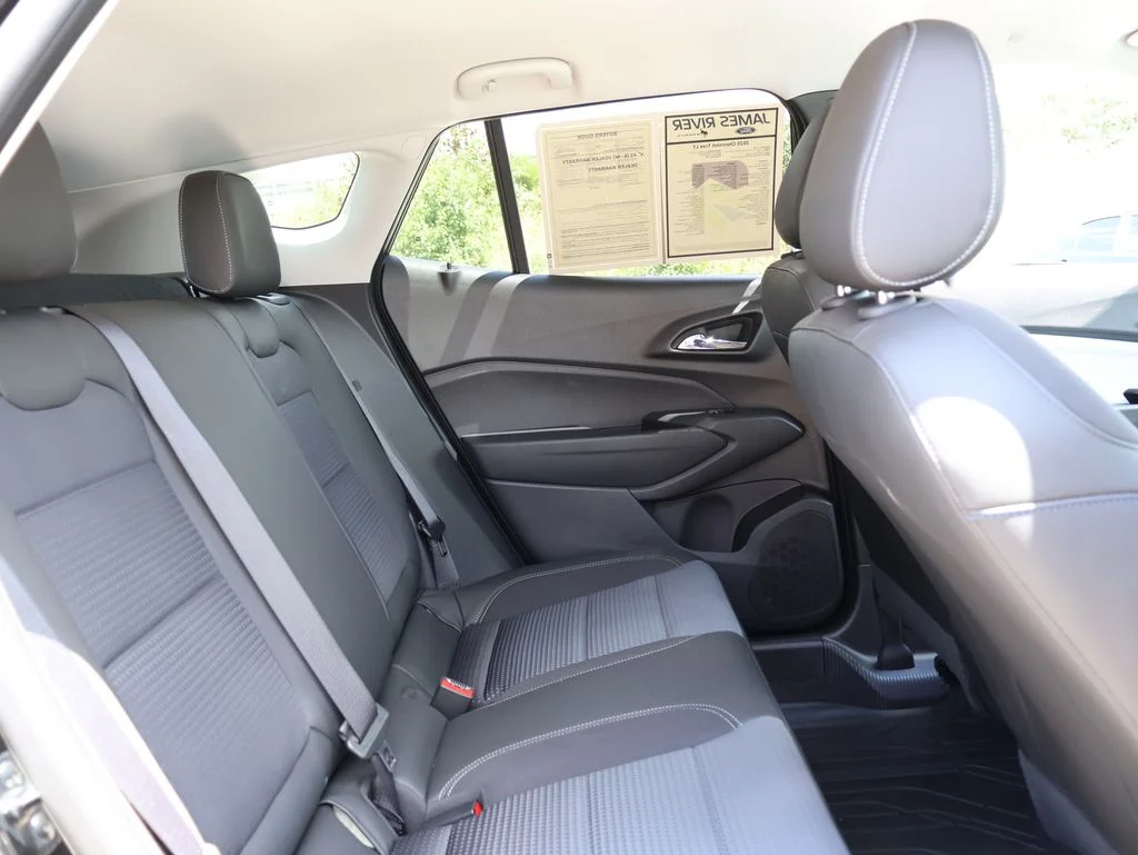 Used 2025 Black Chevrolet LT image 12