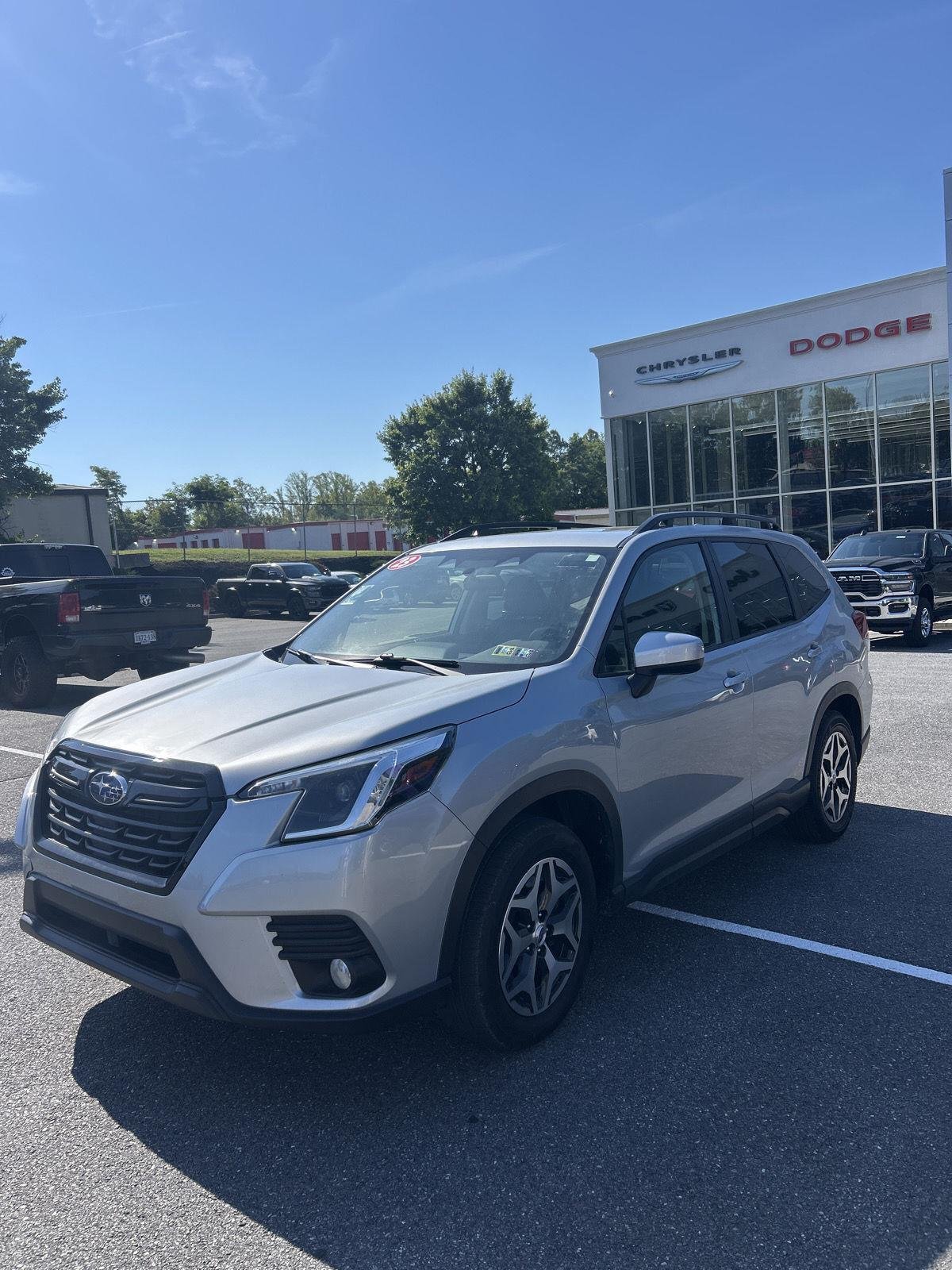 Used 2023 Ice Silver Metallic Subaru Premium image 3