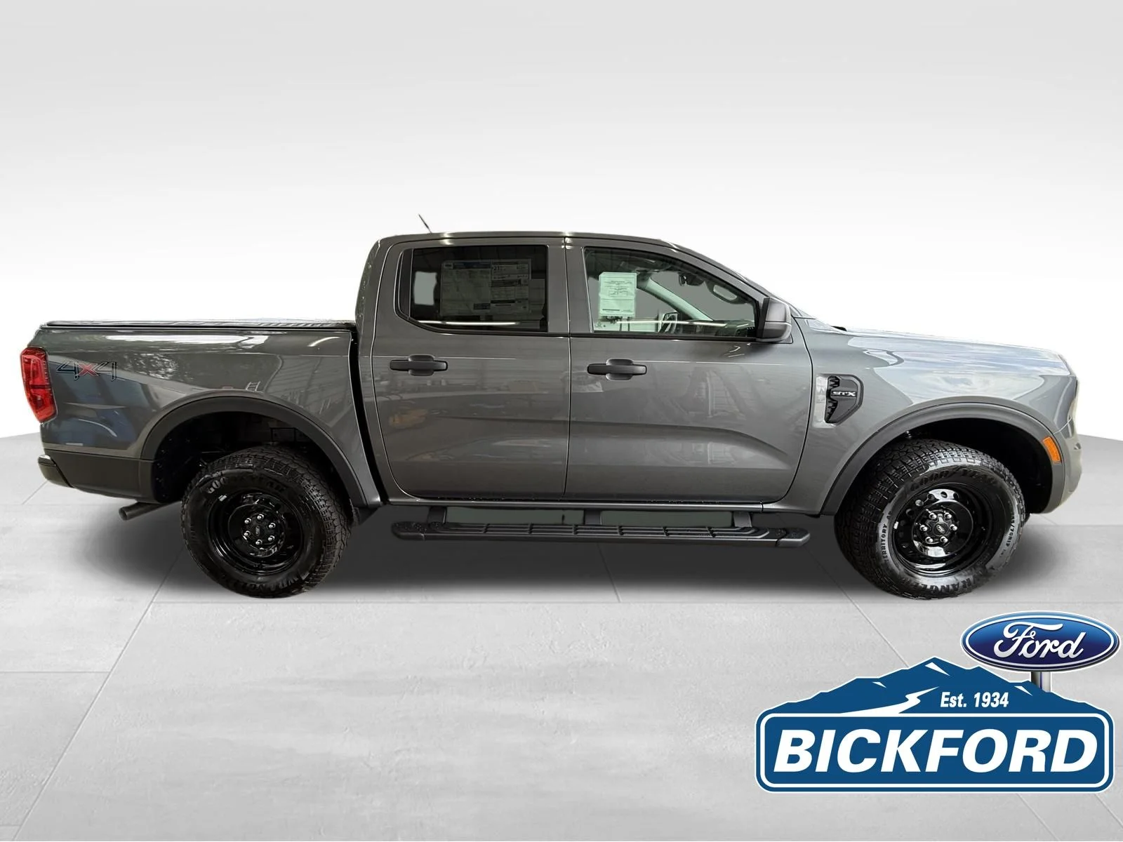New 2026 Gray Ford XL image 4