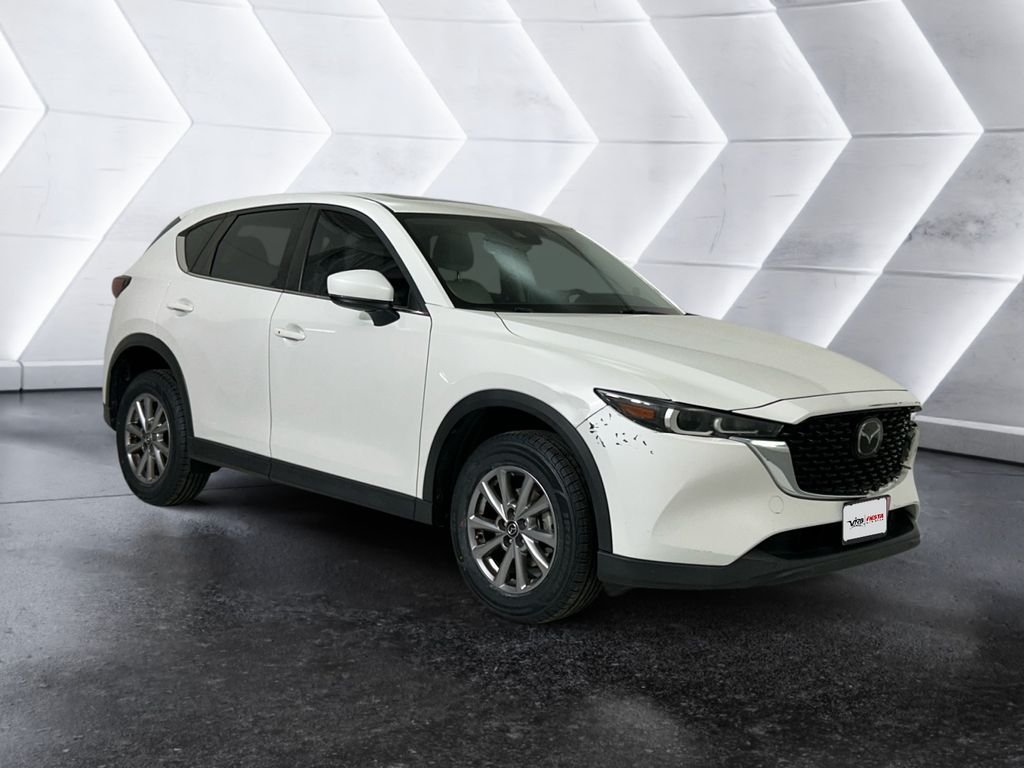 2023 Mazda CX-5 S Preferred package Auto AWD's photo