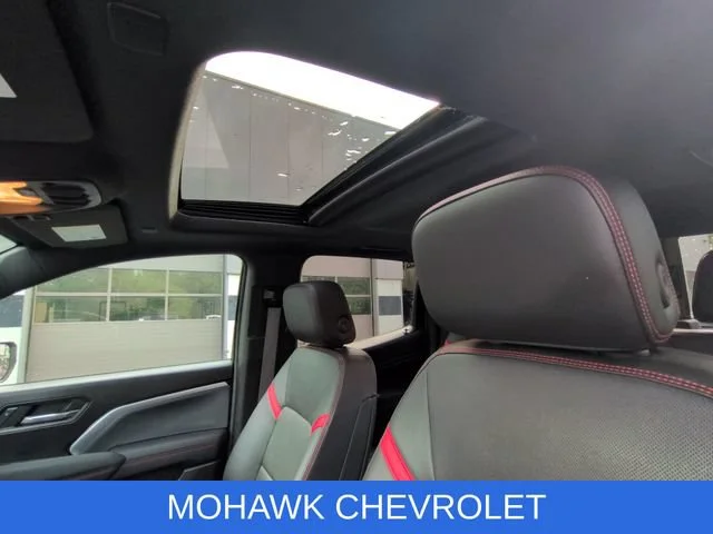 Used 2023 Black Chevrolet Z71 image 19