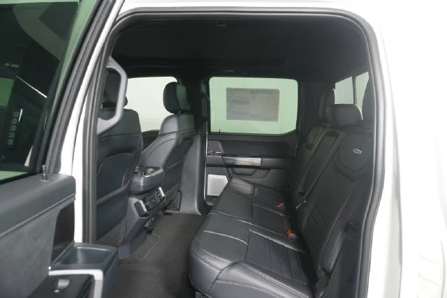 New 2026 Star White Metallic Tri-Coat Ford Platinum® image 31