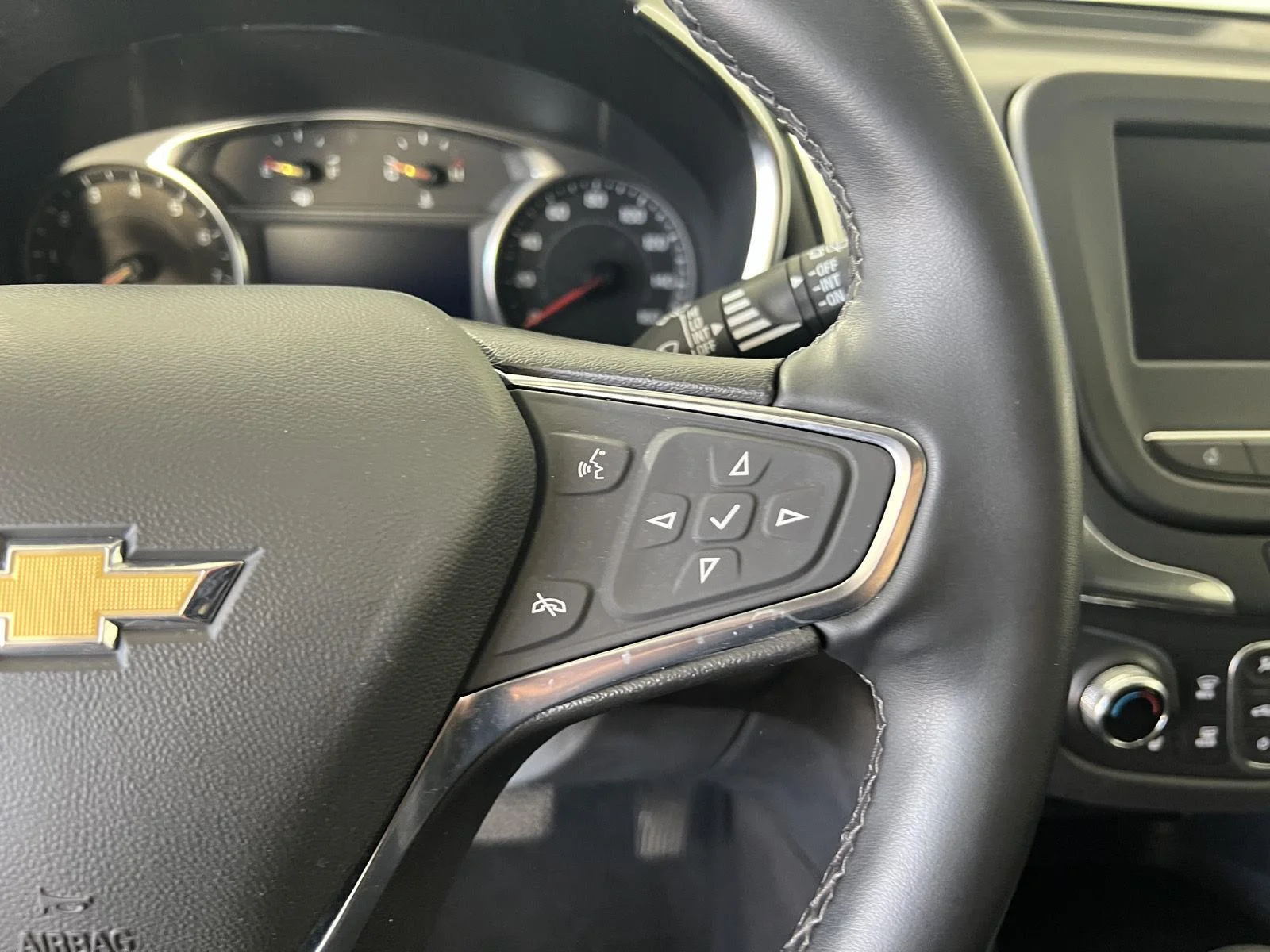 Used 2024 Sterling Gray Metallic Chevrolet LT image 9