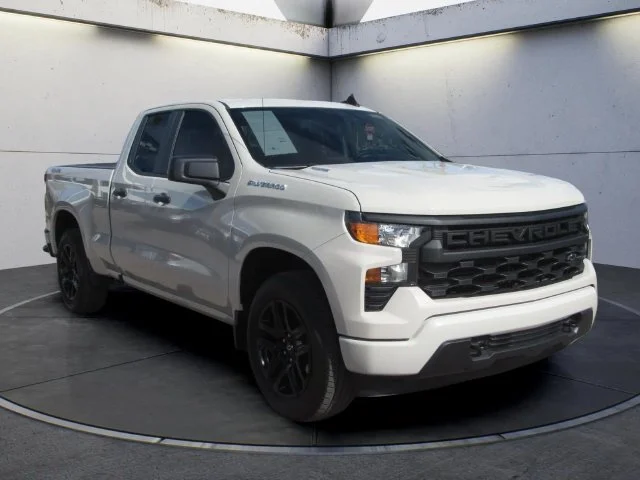 Used 2026 White Chevrolet Custom image 2