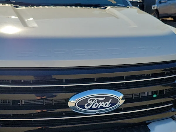 New 2027 STAR WHITE Ford Platinum image 29