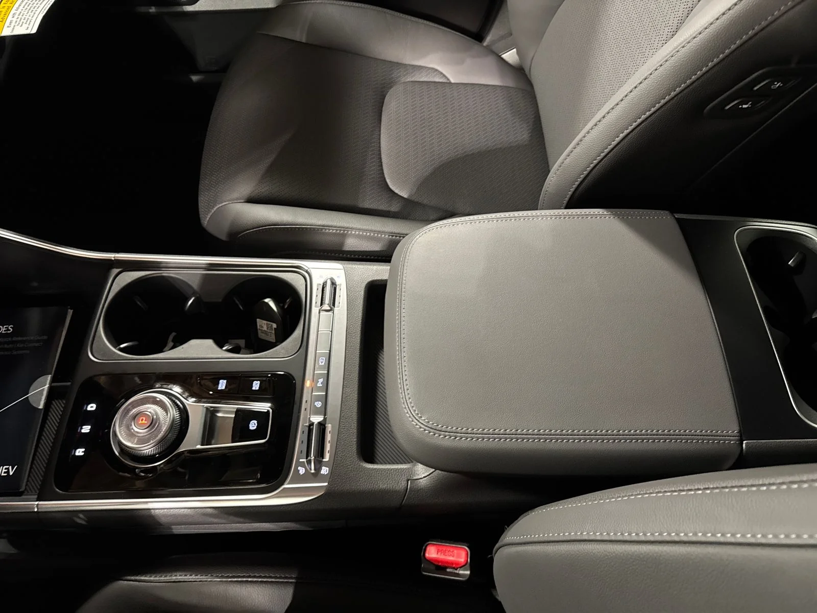 New 2026 Ivory Kia SX Prestige image 26