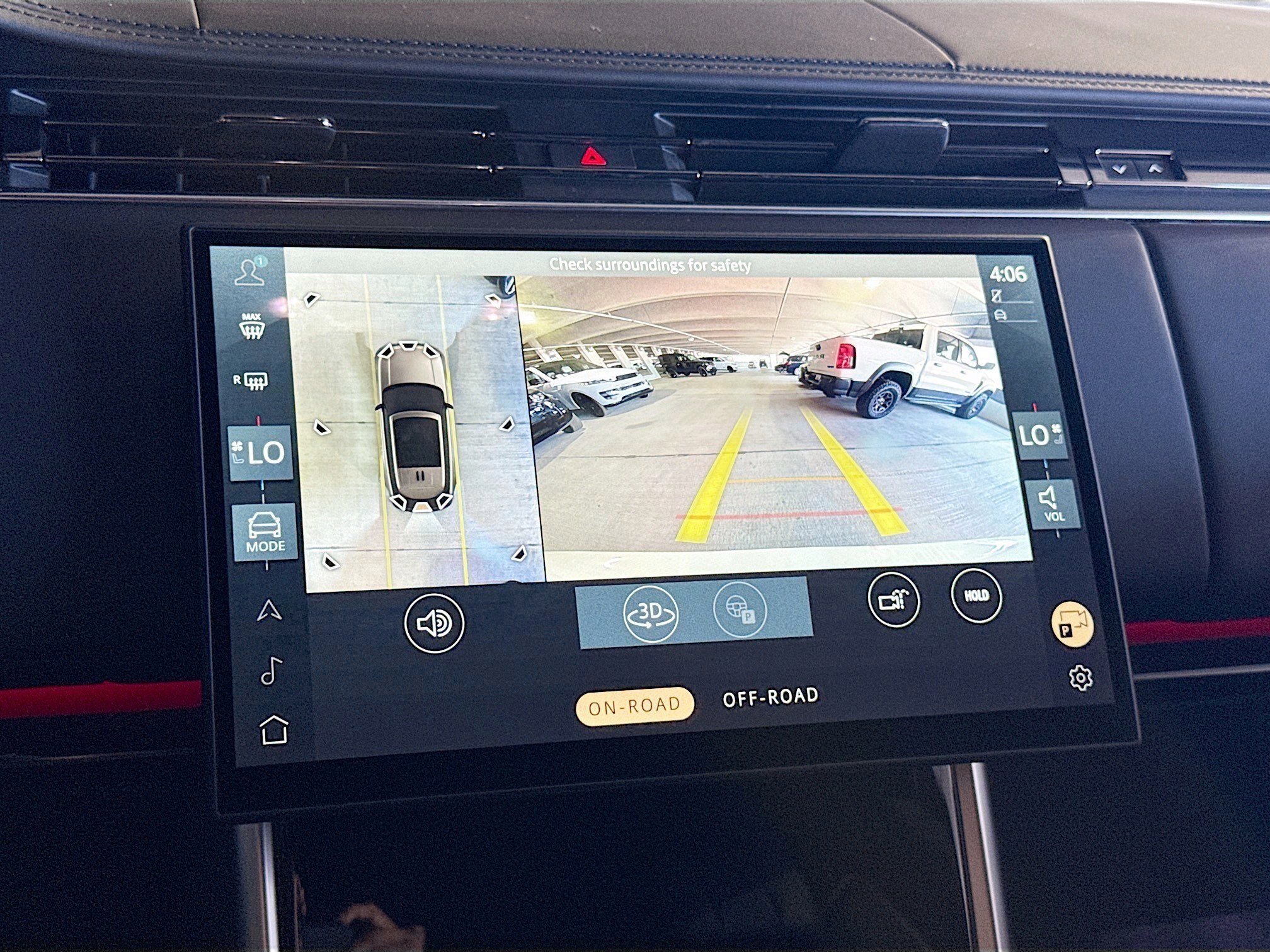 New 2026 Fuji White Land Rover SE image 33