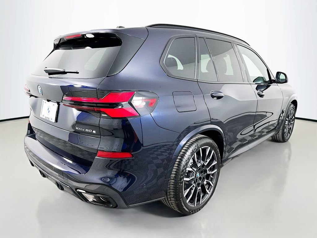 New 2026 Carbon Black Metallic BMW xDrive50e image 5