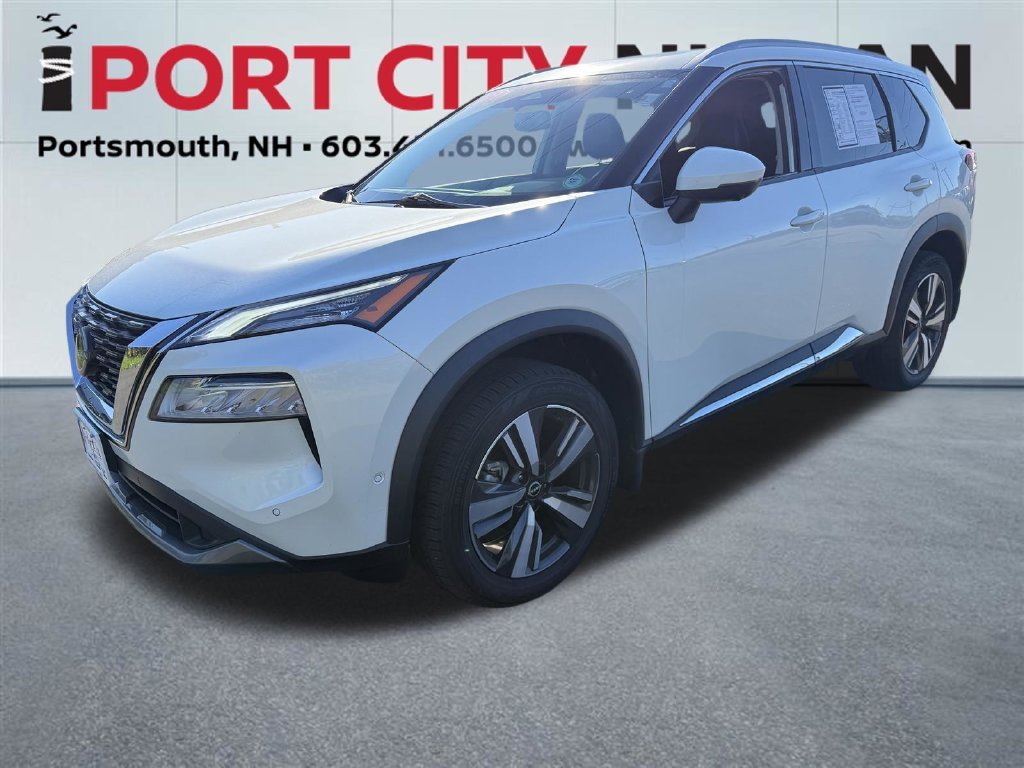 Used 2023 Pearl White Nissan SL premium w/heated leather seats & pano roof image 43