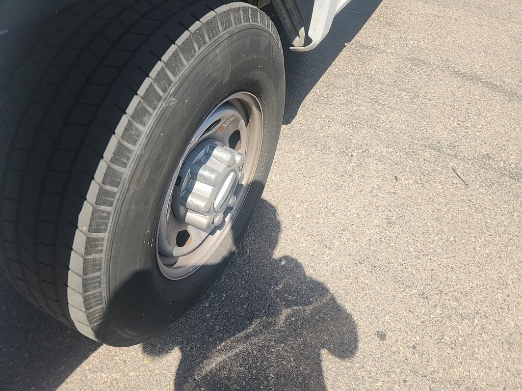 Used 2018 White Ford XL image 14