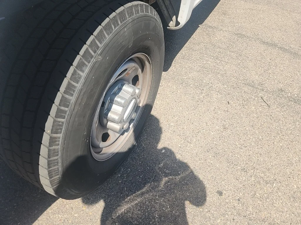 Used 2018 White Ford XL image 14