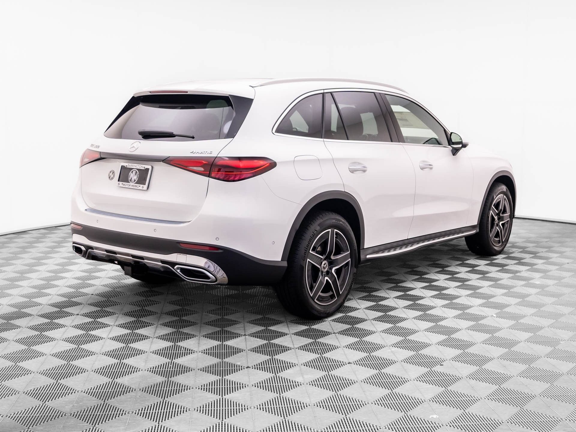 New 2027 Polar White Mercedes-Benz GLC 300 image 47