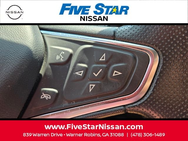 Used 2023 Gray Chevrolet LT image 27