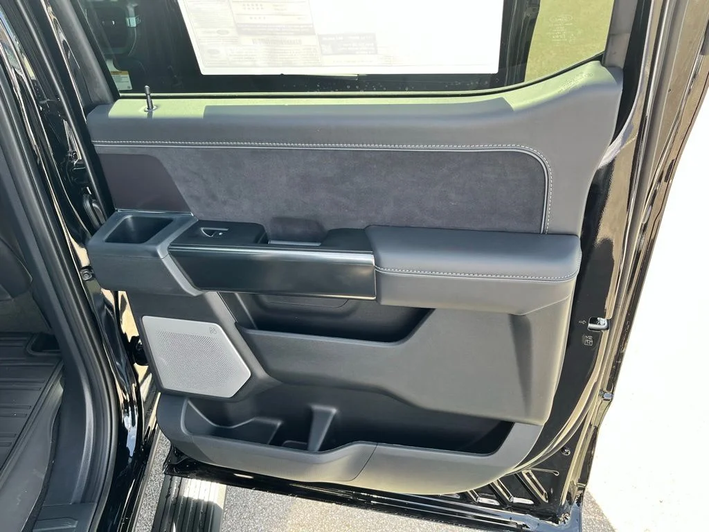 New 2026 Black Ford Platinum image 10