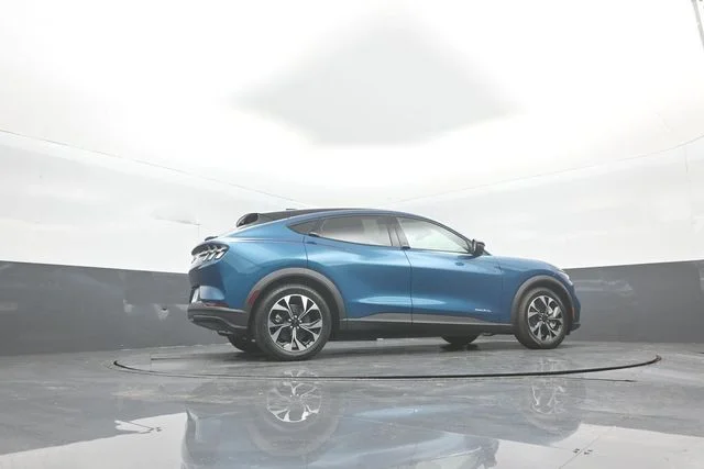 New 2026 Blue Ford Select image 39
