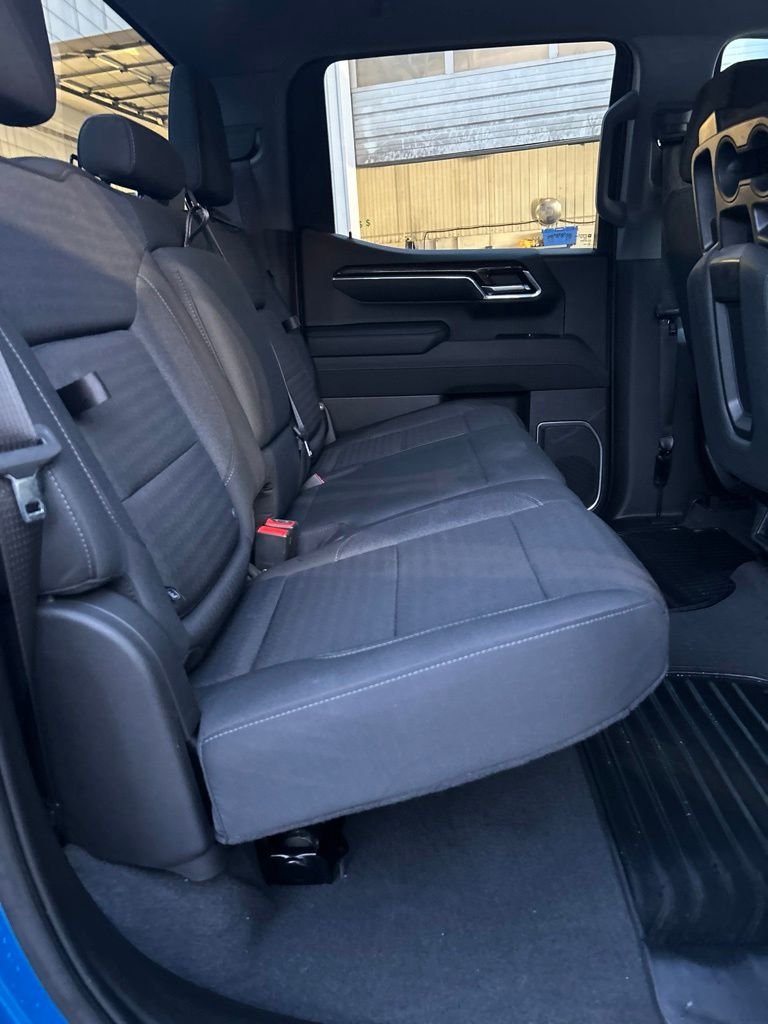 Used 2023 Blue GMC Elevation image 28