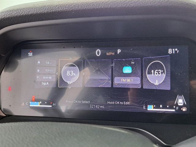 Used 2022 White Jeep Altitude image 12