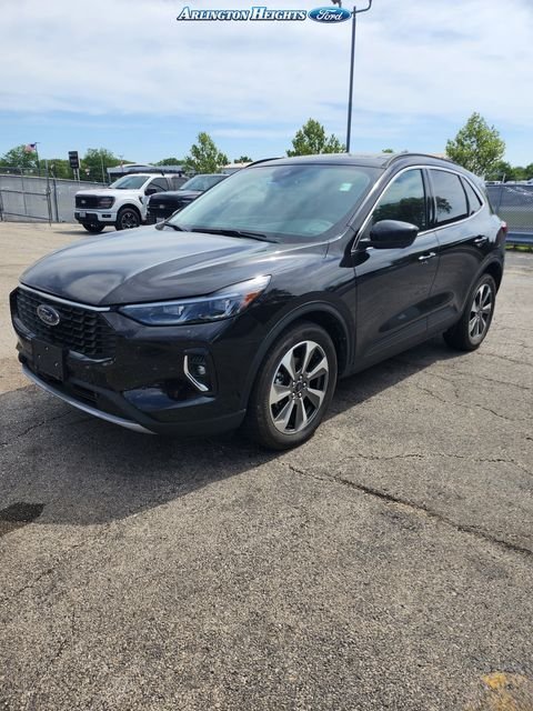 2023 Ford Escape Platinum AWD Hybrid's photo