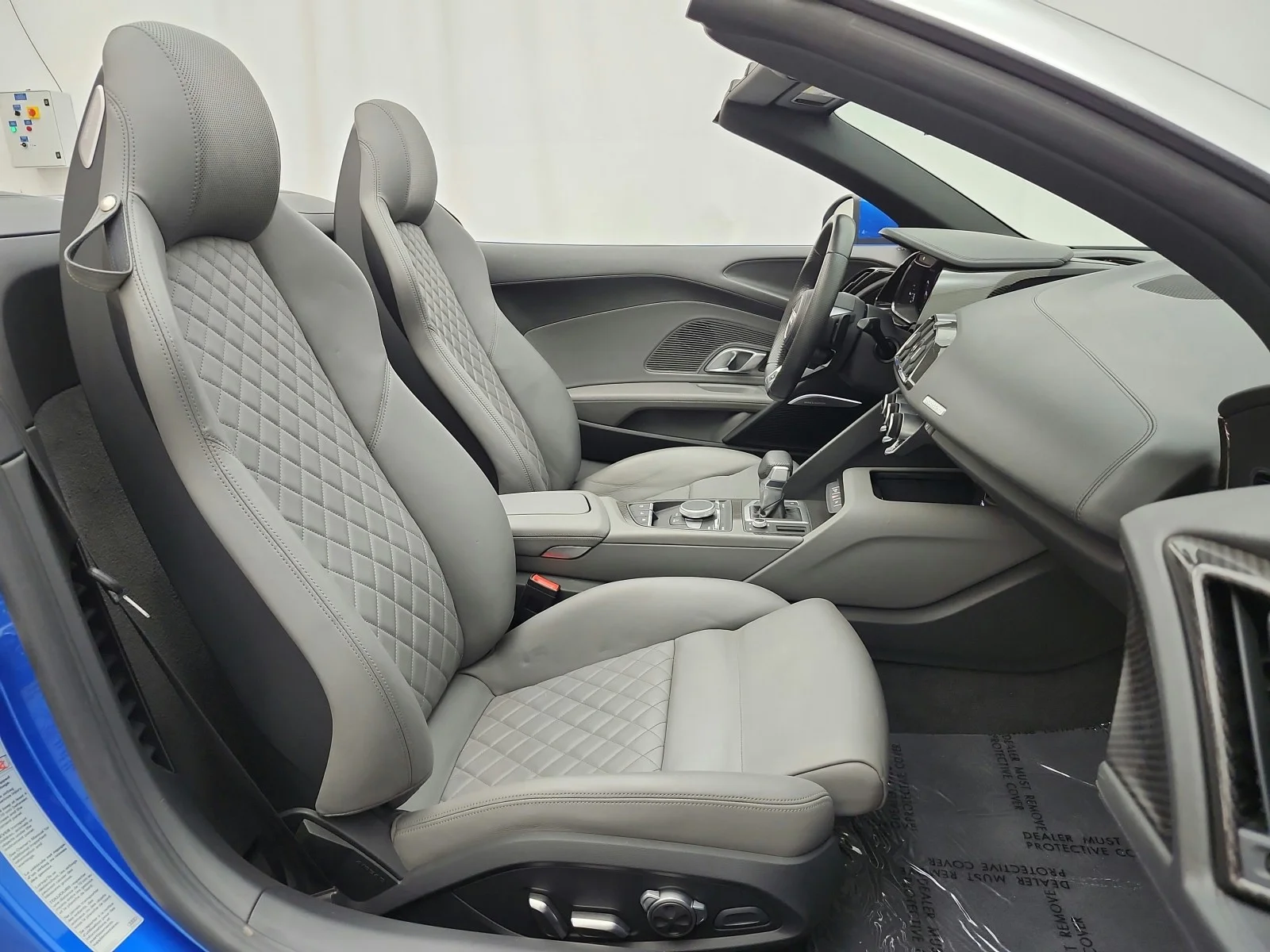 Used 2017 Ara Blue Crystal Effect/Black Roof Audi V10 image 17