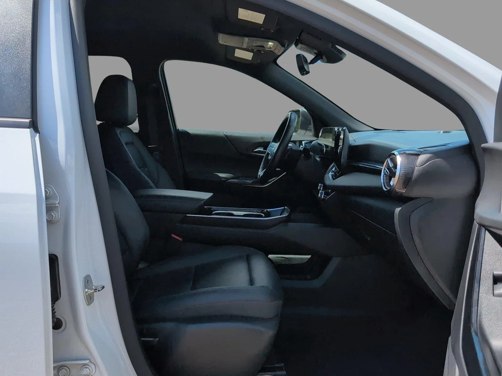 Used 2025 Summit White Chevrolet LT image 18