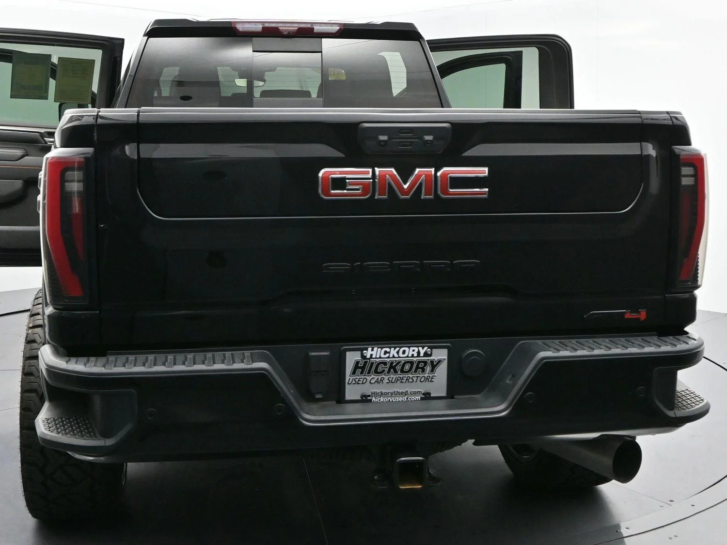 Used 2024 Onyx Black GMC AT4 image 42