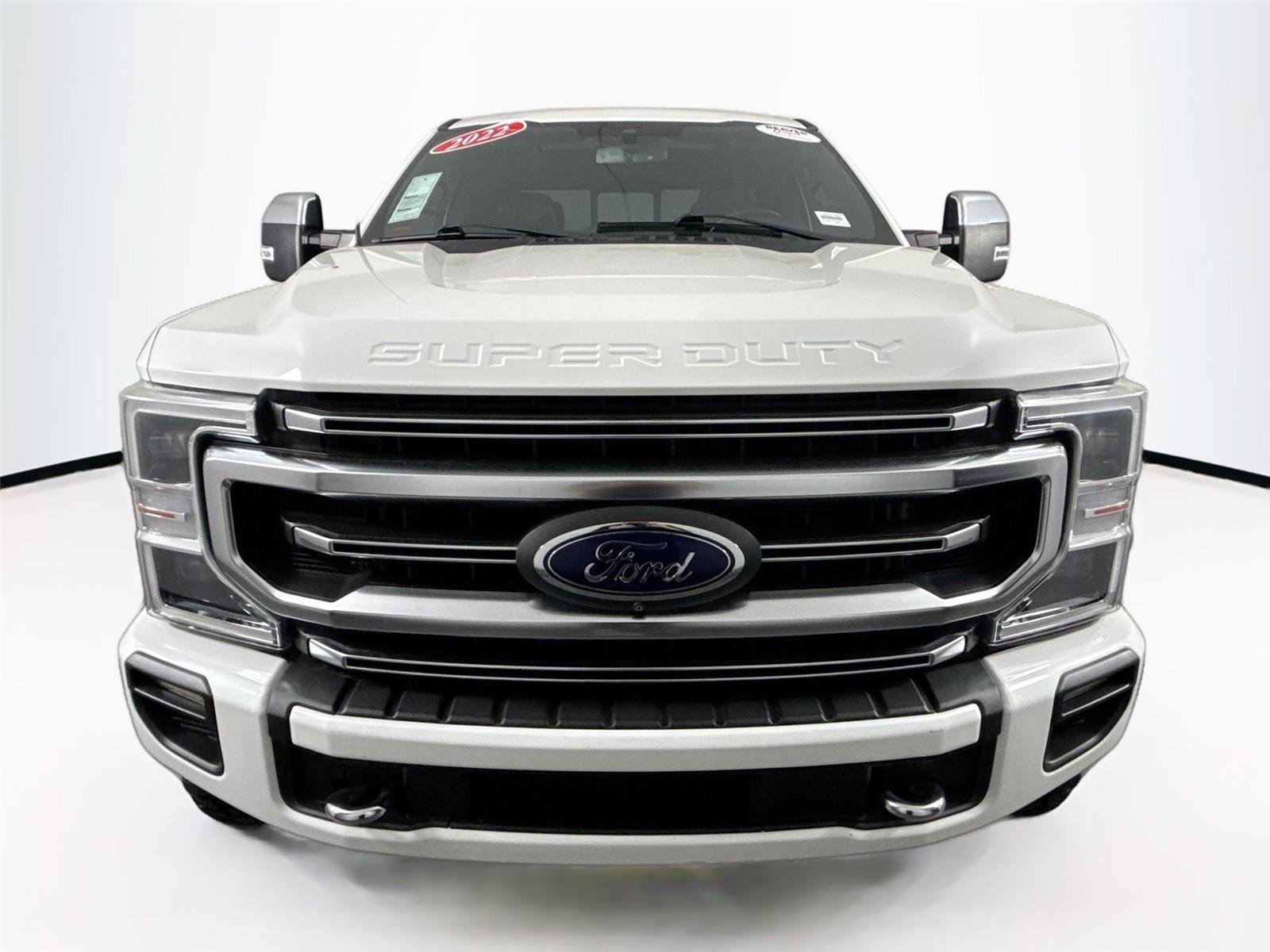Used 2022 Star White Metallic Tri-Coat Ford Platinum image 9