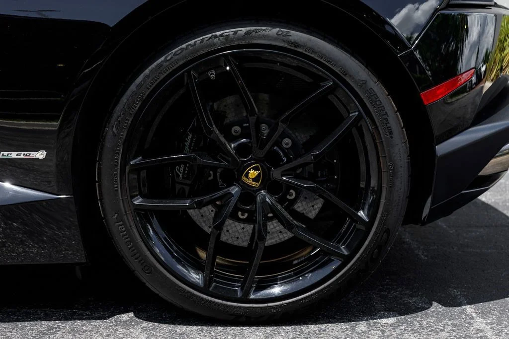 Used 2016 Black Lamborghini LP610-4S image 31