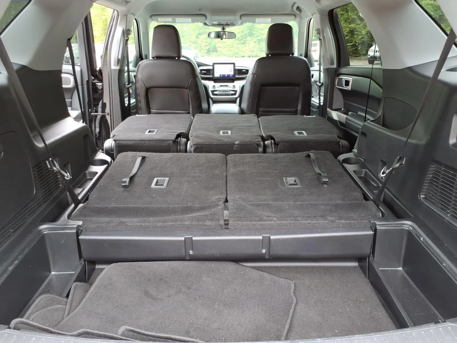 Used 2023 Agate Black Metallic Ford XLT image 26