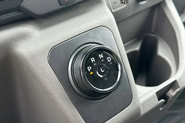 2025 Ford E-Transit Cargo Van Base - Photo 42