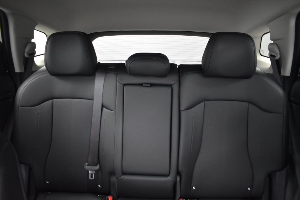 New 2026 Snow White Pearl Kia EX image 17