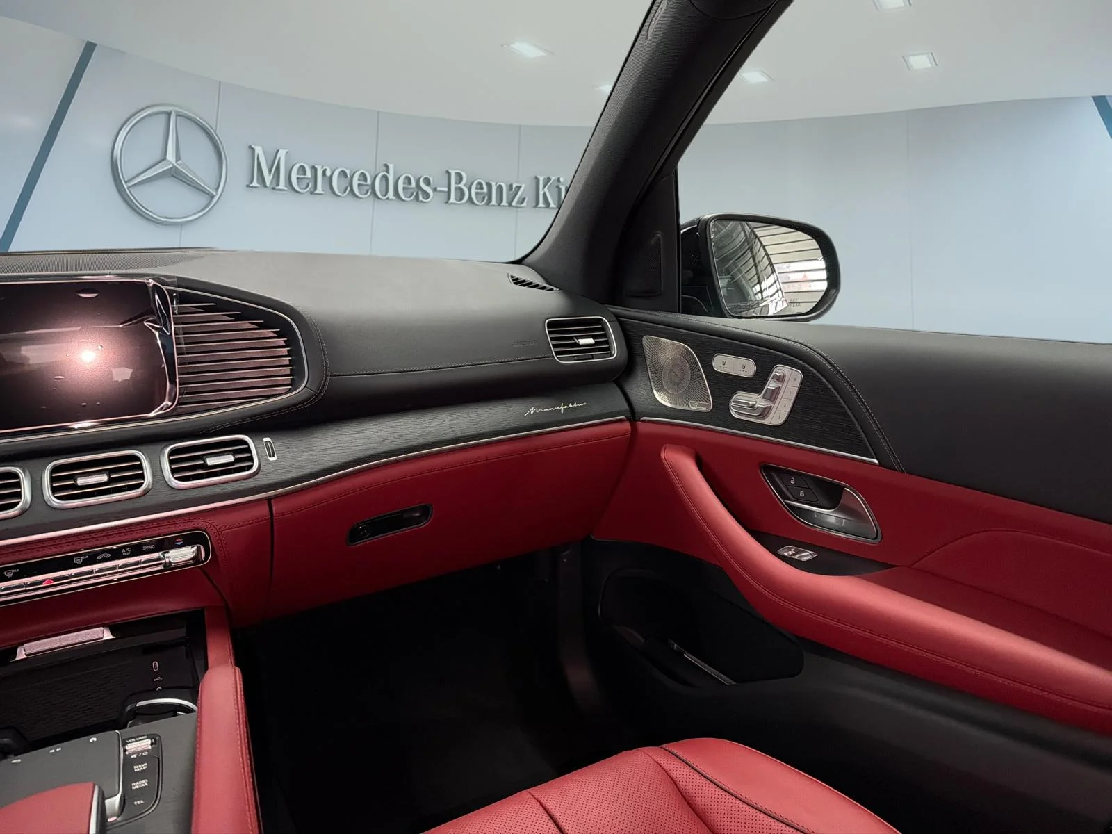 New 2026 manufaktur paint manufaktur si Mercedes-Benz GLE 580 4MATIC SUV image 20